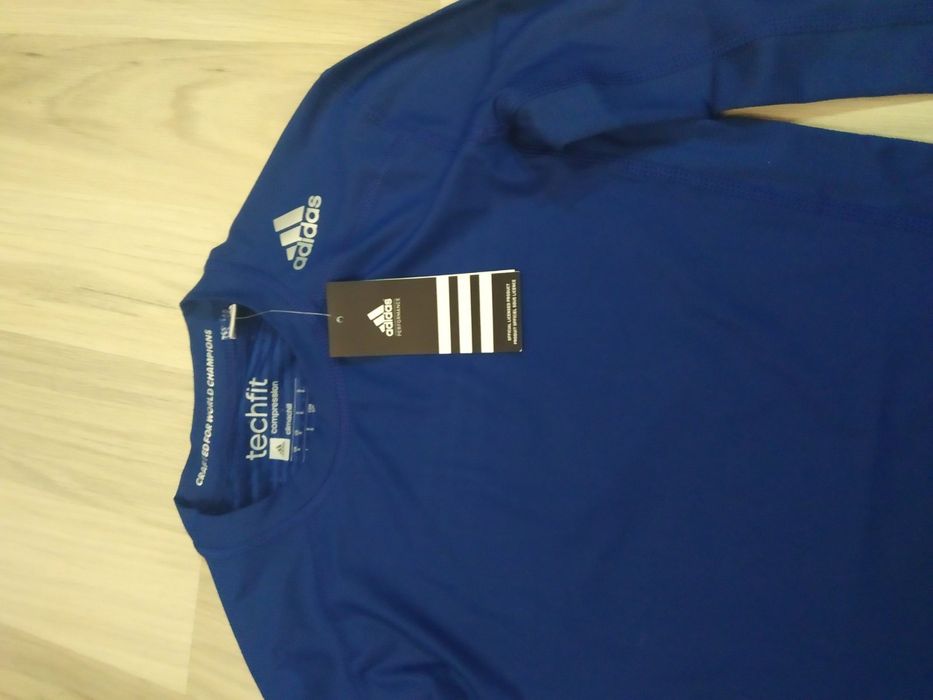 Спортна блуза адидас