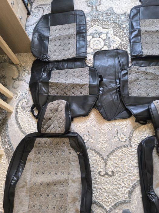 Продам чехлы на авто