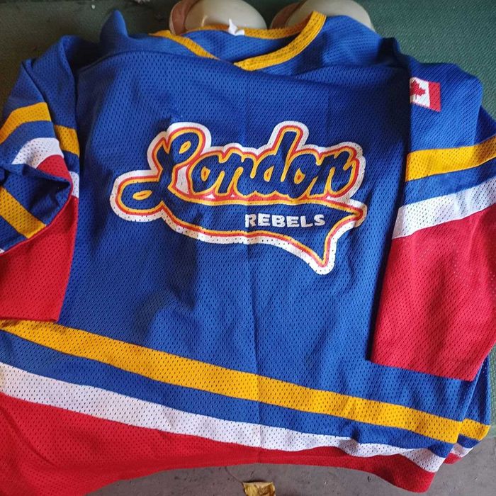 Форма для хоккея с шайбой для подростка