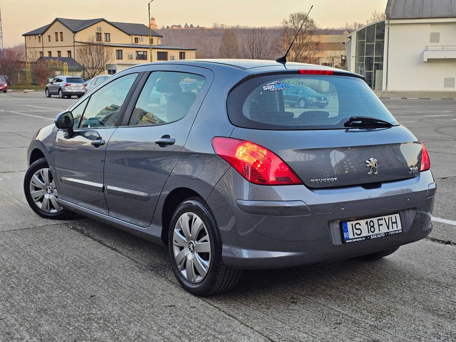 Peugeot 308 2011 1.6 HDi 110 CP euro 5 automata / RATE fara avans