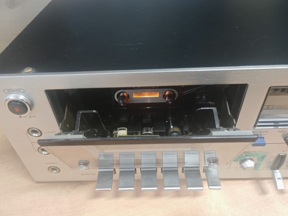 Продам Aiwa AD-7350