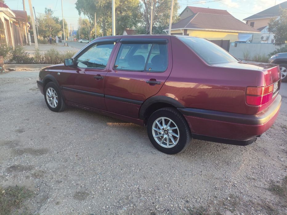 Продам авто Volkswagen Vento