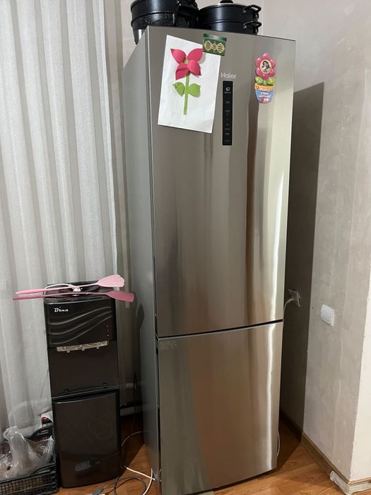 Холодильник "Haier".