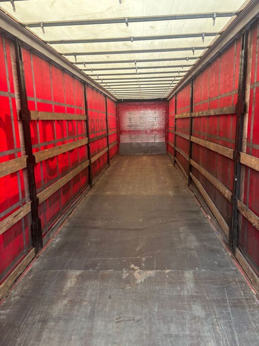 Se vinde Semiremorca O4 Schwarzmuller