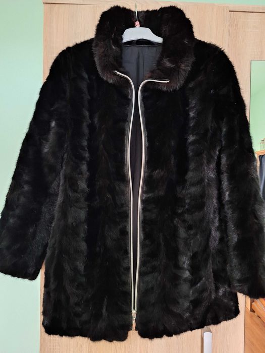 Haină de vizon croiala modernă