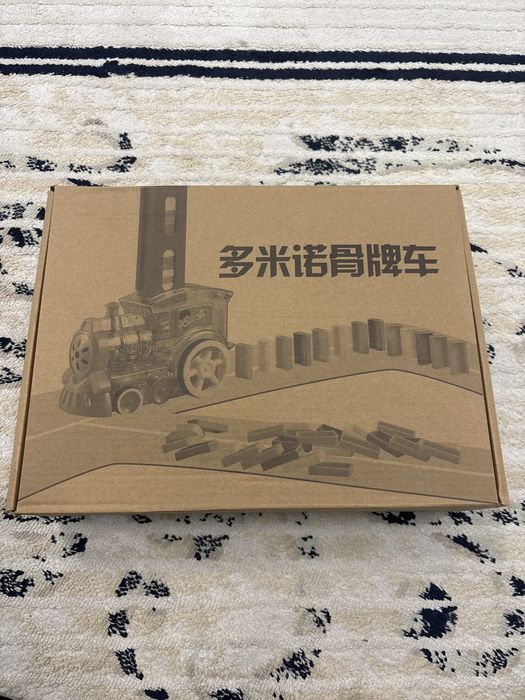 Продам детские игрушки паравоз