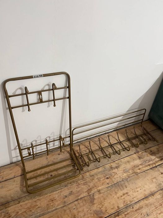 Вешалки новые в прихожую