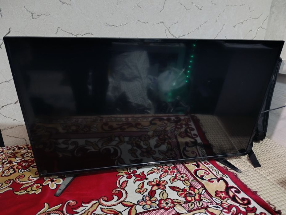 Телевизор 40 дюйм ИДЕАЛ !!! Rosso