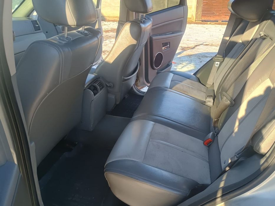 Jeep wk 2007 - motor stricat