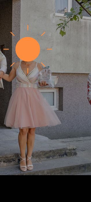 Официална рокля М размер
