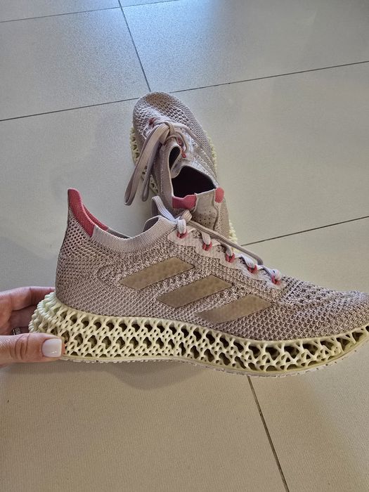 Adidas 4D FWD  39 1/3
