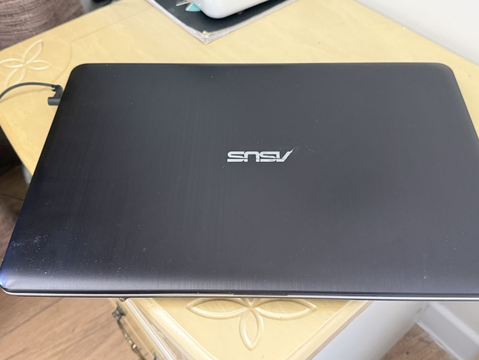 Ноутбук asus vivoBook