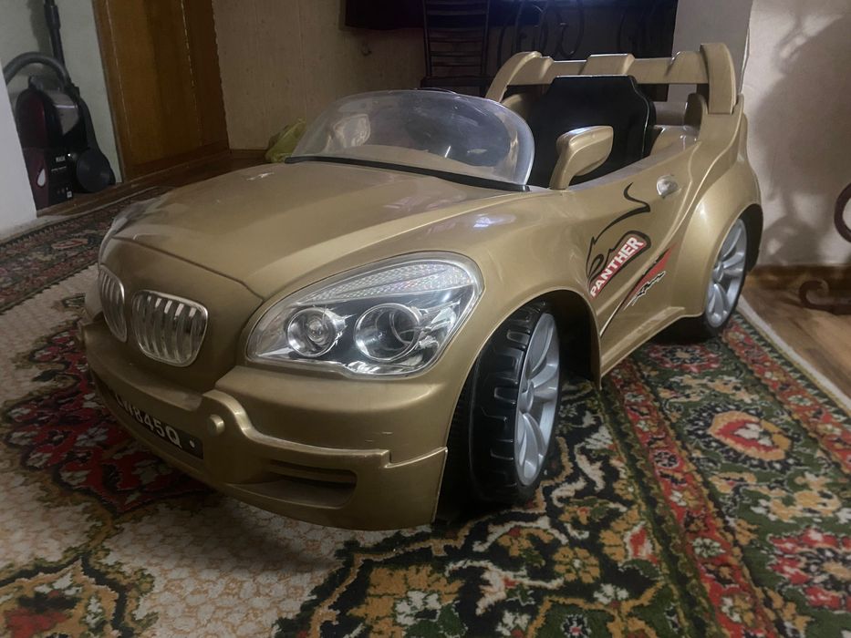 Детский электромобиль в хорошее состоянии