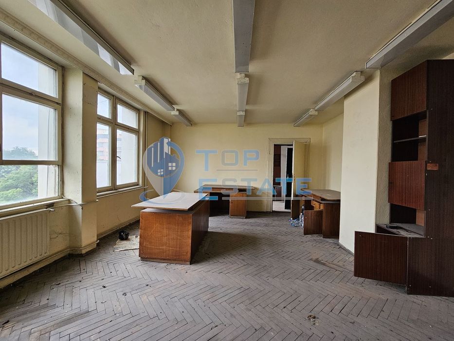 Продава се Офис в Велико Търново, Център - 408 кв.м за 552 €/кв.м - Снимка #9