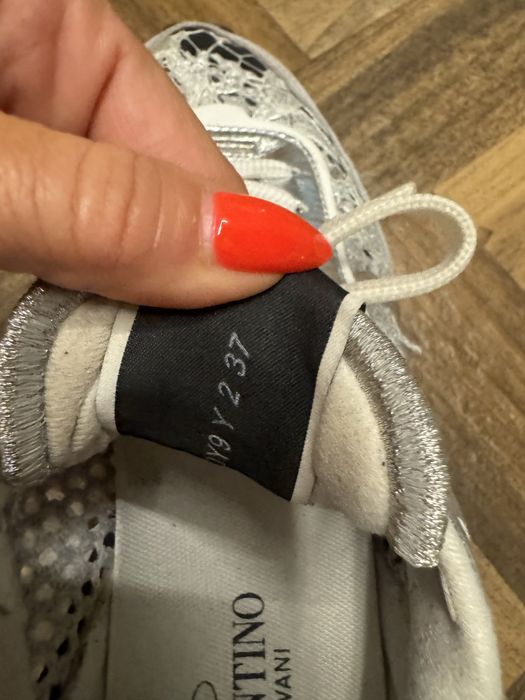 Valentino 37 номер носени 4-5 пъти