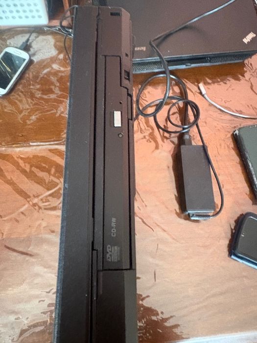 Laptop Lenovo ThinkPad R500 – robust