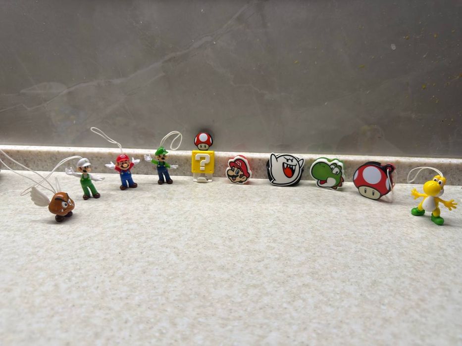 Игрушки киндер марио