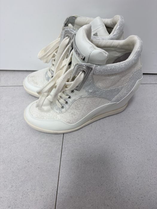Adidasi Guess originali