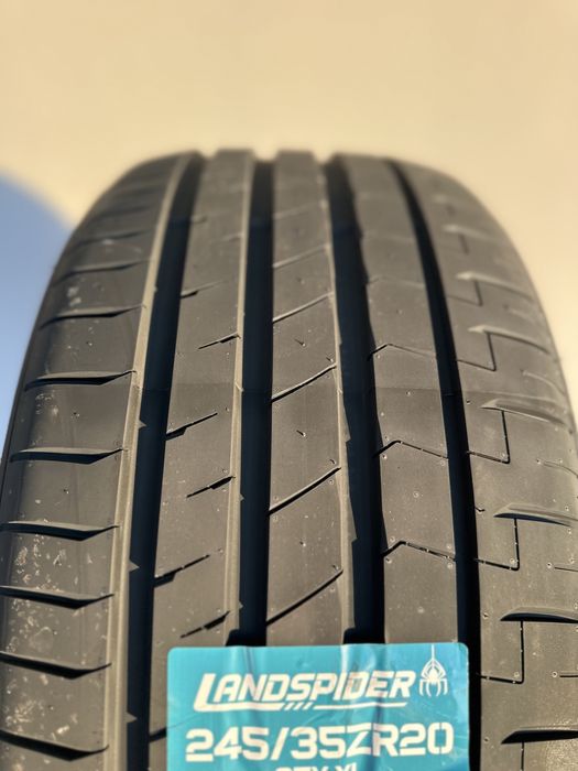 Летен Спорт Пакет LANDSPIDER 245/35R20 275/30R20  2453520  2753020
