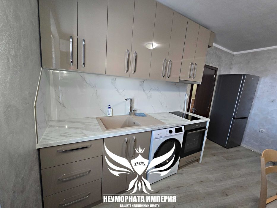 Дава се под наем Двустаен апартамент в Пловдив, Център - 53 кв.м за 411 € - Снимка #2