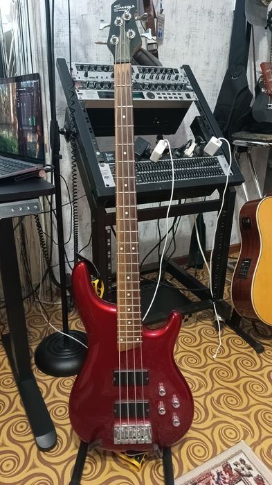 Бас гитара Swing