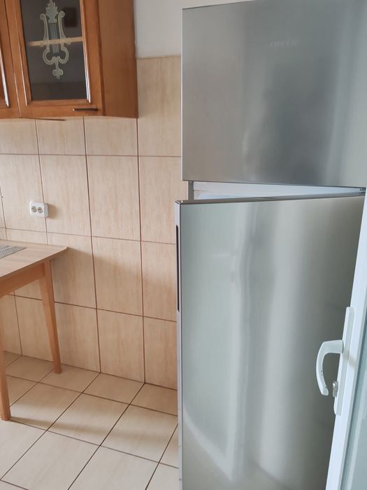 Închiriez garsonieră