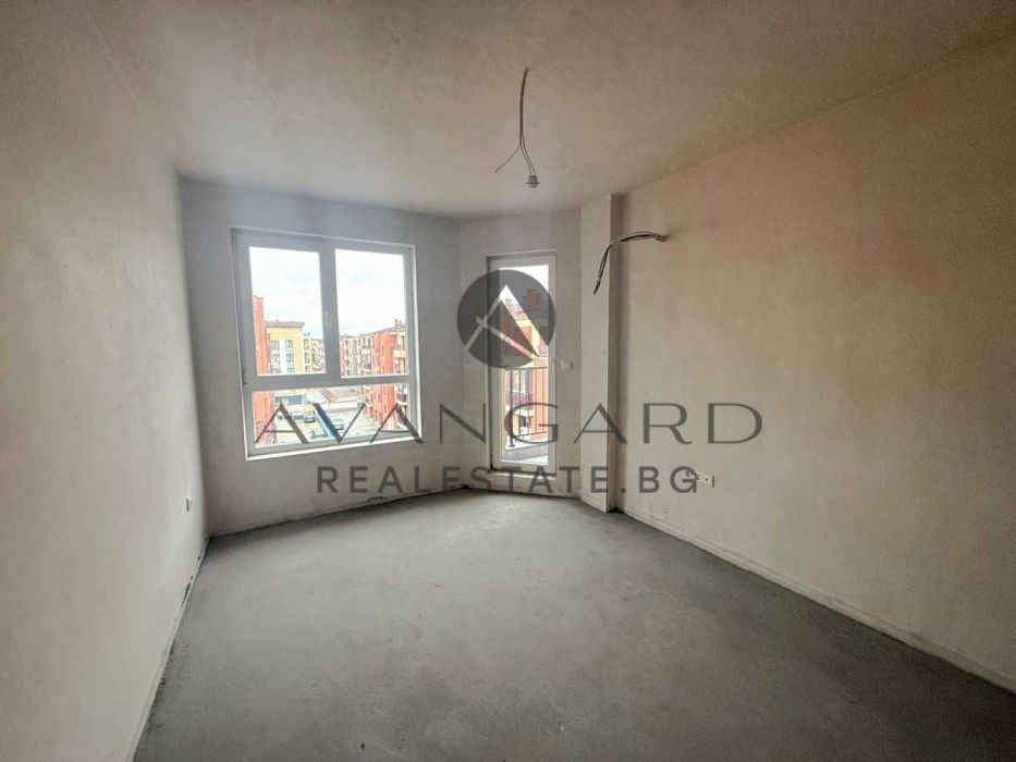 оф.25598 Тристаен с гараж/ Остромила