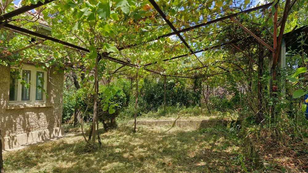 Продава се Къща в Омуртаг - 180 кв.м за 984 €/кв.м - Снимка #9