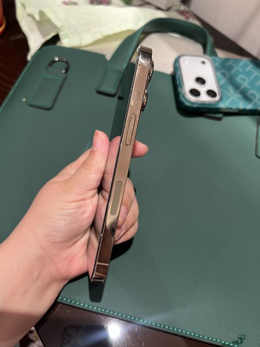 IPhone 13 Pro 128 xotira gold.