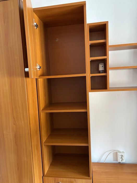 Mobilă de dormitor sau camera copii – stare bună +masa birou