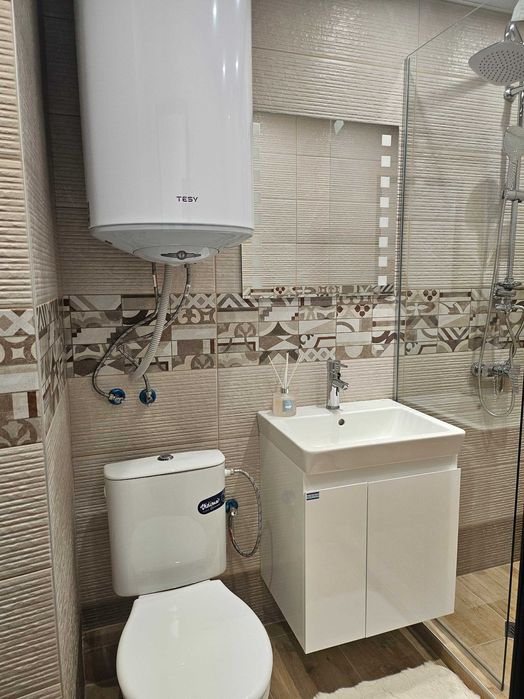 Продава се Тристаен апартамент в Варна, Базар Левски - 60 кв.м за 2999 €/кв.м - Снимка #11