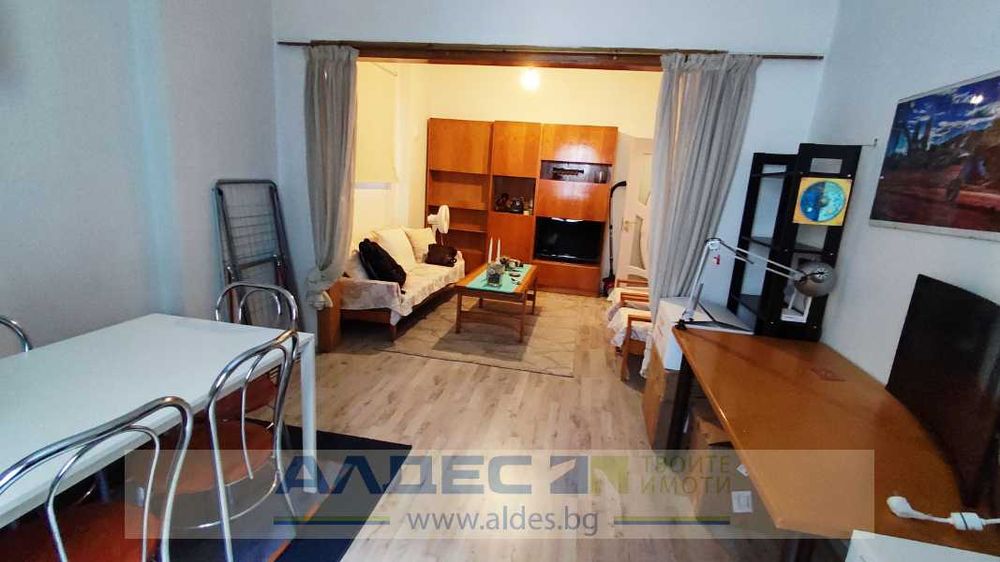 Дава се под наем Двустаен апартамент в София, Център - 65 кв.м за 650 € - Снимка #2