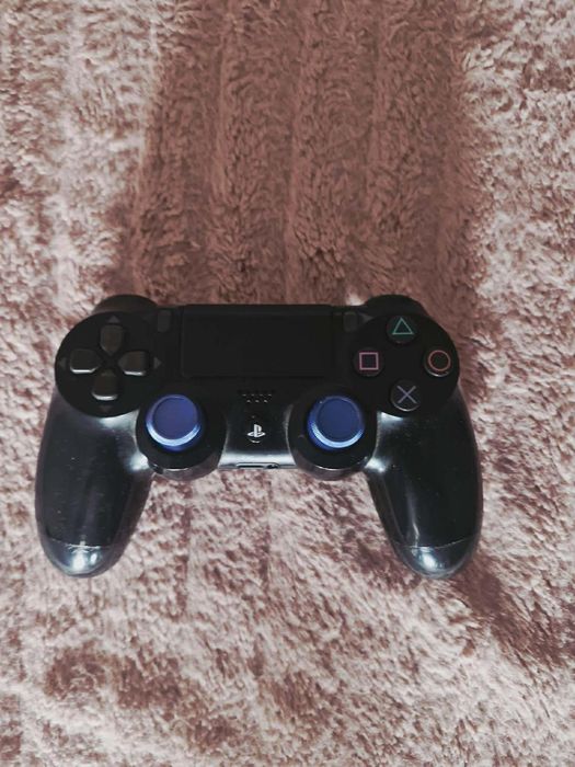 PlayStation 4 Slim 1 T.