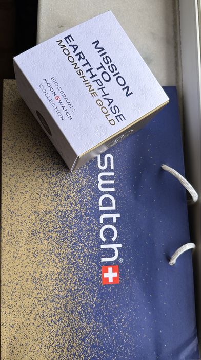 Ceas Swatch Omega Mission to Earthphase Moonshine Gold, bon , garantie