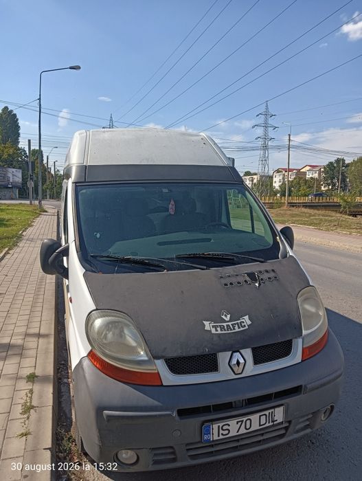 RENAULT Trafic 2005 — imagine 2