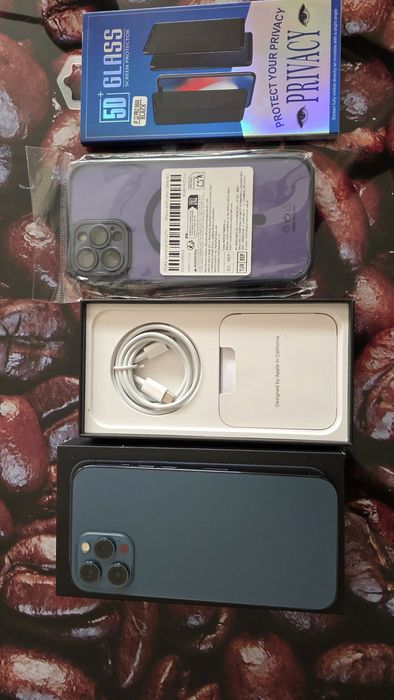 12 Pro Max 256GB 72%Battery