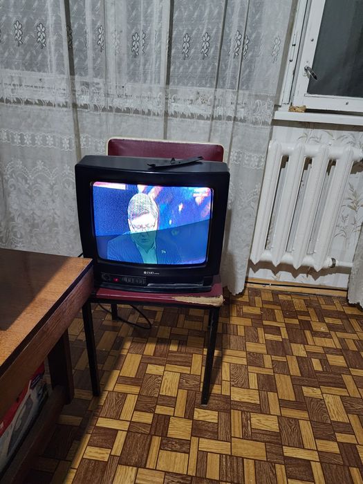 Телевизор цветной "ZAKI" JAPAN 35cm