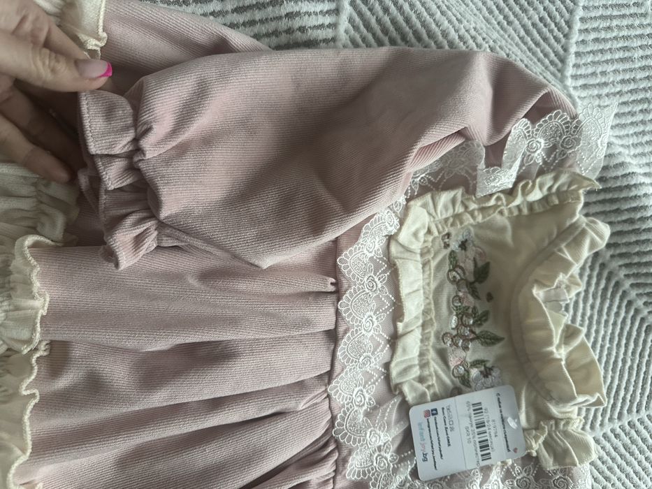 Рокля с дълъг ръкав( с етикет)