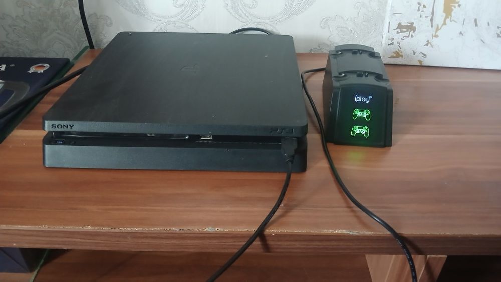 PlayStation 4 Slim 1 тб