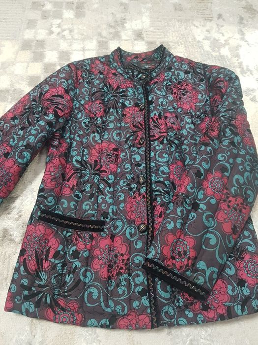 Продам  куртку!!