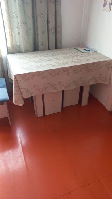 Стол кухонный  новый