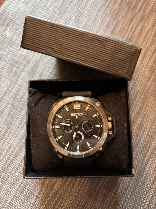 Часовник HECTOR H