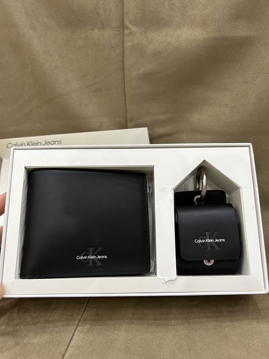 Оригинал Calvin Klein мужской кошелек+ чехол для эйрподсов