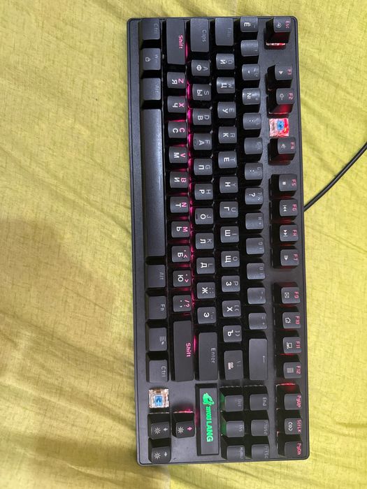 Klavitura Igravoy / Rgb klavitura uyin uchun