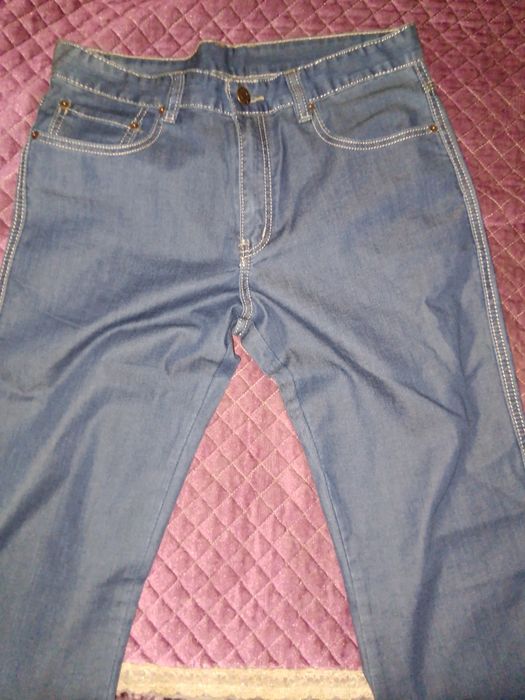 Продам новые джинсы