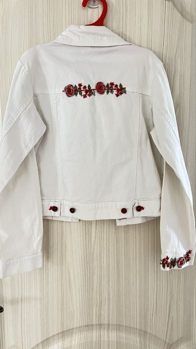 Курточки для девочек