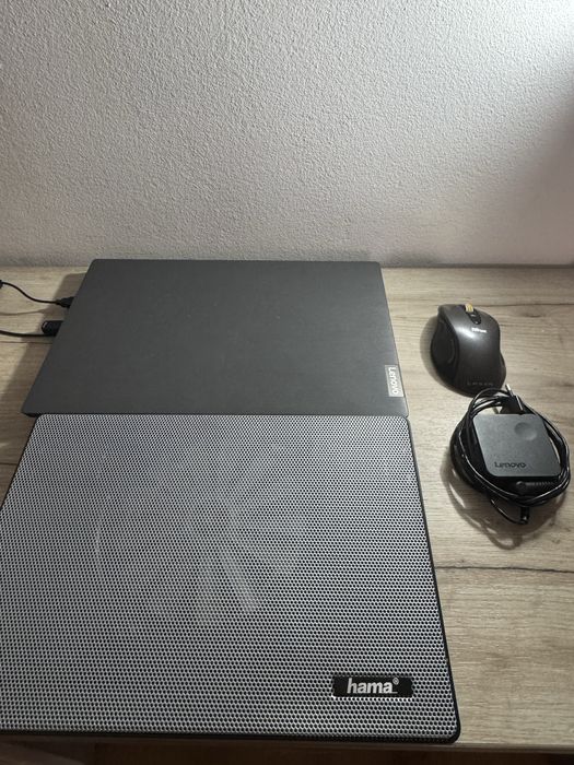 Lenovo V15-IWL i7 Gen 8 | 8GB RAM | SSD 256GB | Mouse Wireless + Cooler Hama + Încărcător+Geanta Laptop