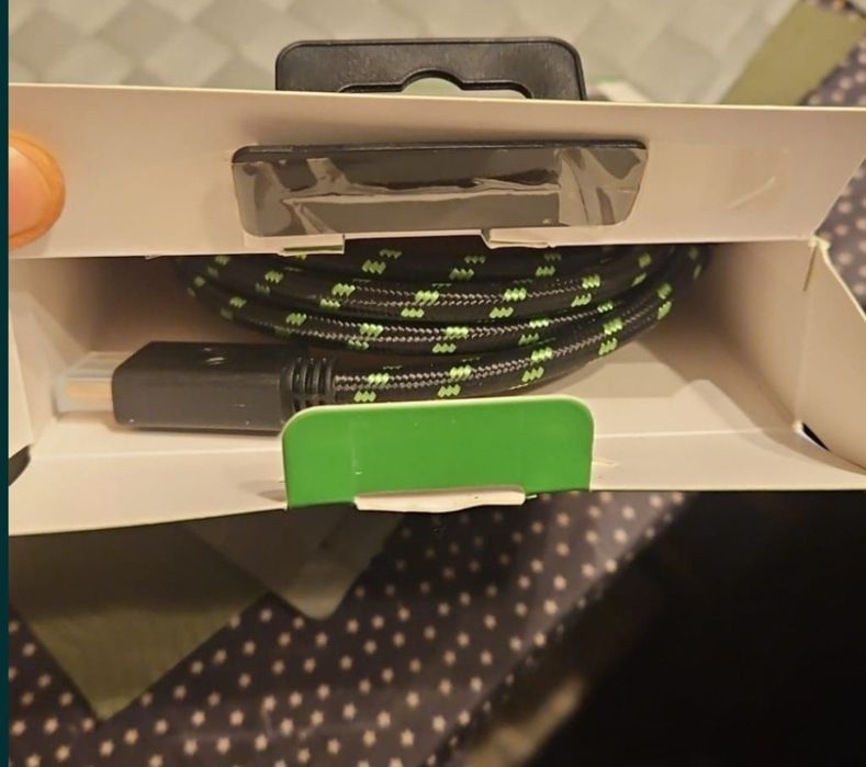 Cablu hdmi 4k 2 m
Pentru Pc sau xbox televizor 
Predare personala în A