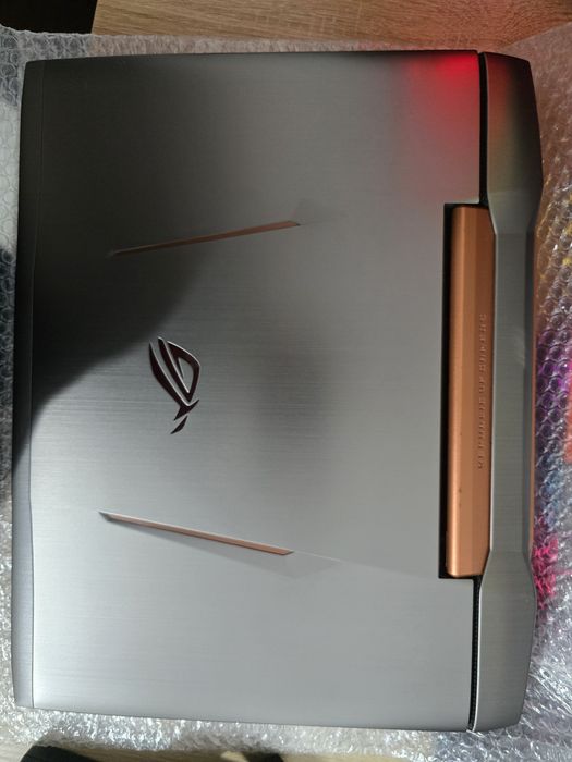 ASUS ROG G752VS | GTX 1070 8GB | 32GB RAM | i7 6700HQ | 1TB HDD+ 512GB SSD + Un slot liber ssd