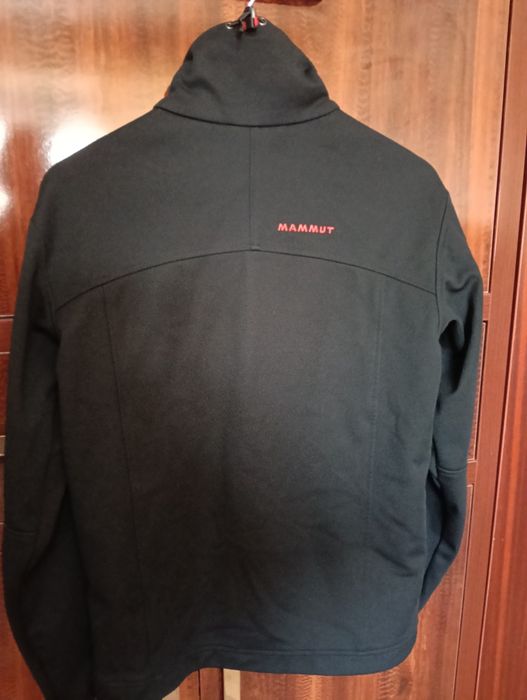 Windstoppere Mammut, unul mărimea L și unul mărimea M
